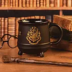 Dê ao seu pequeno-almoço um toque de magia com a caneca Harry Potter com a forma de um caldeirão mágico.