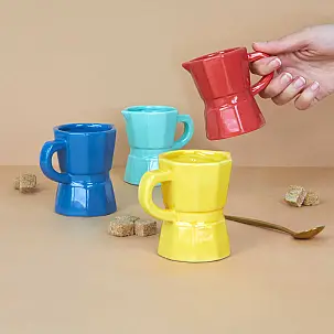 Conjunto de 4 xícaras em forma de cafeteira