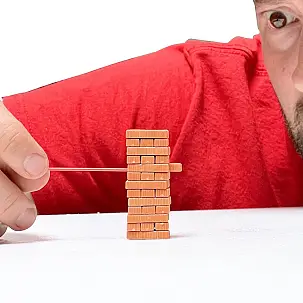 Jenga em miniatura