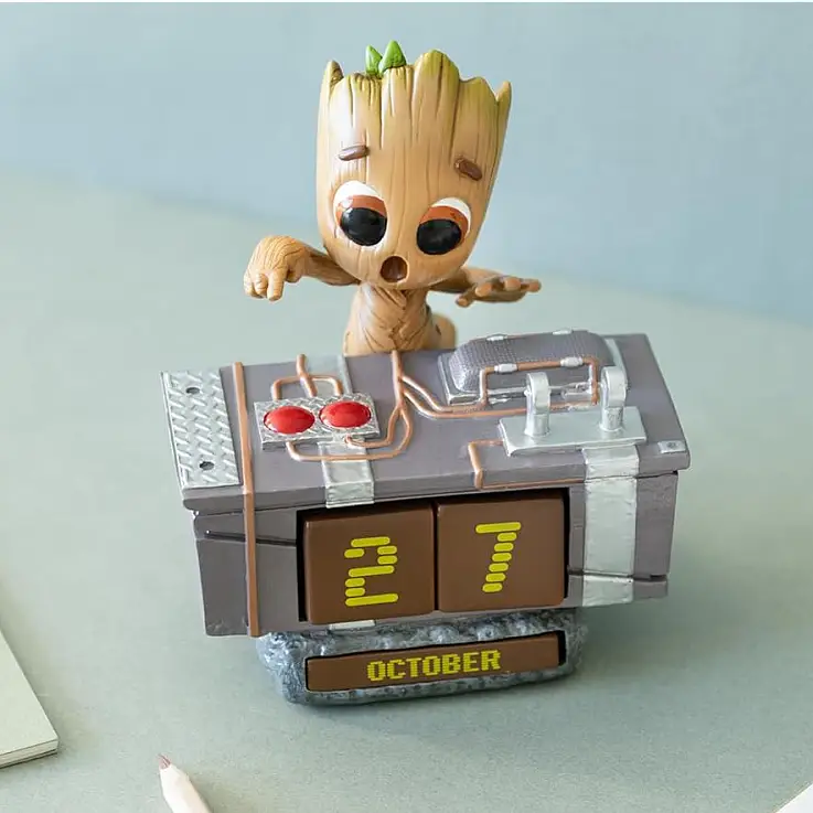 Calendário perpétuo 3D com a forma do Groot